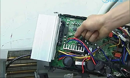 巴马美的空调电话是多少